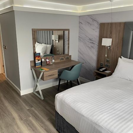 Best Western Premier Heronston Hotel & Spa Бридженд Екстериор снимка