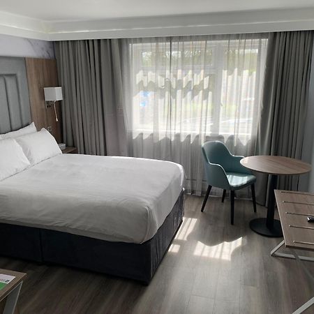 Best Western Premier Heronston Hotel & Spa Бридженд Екстериор снимка