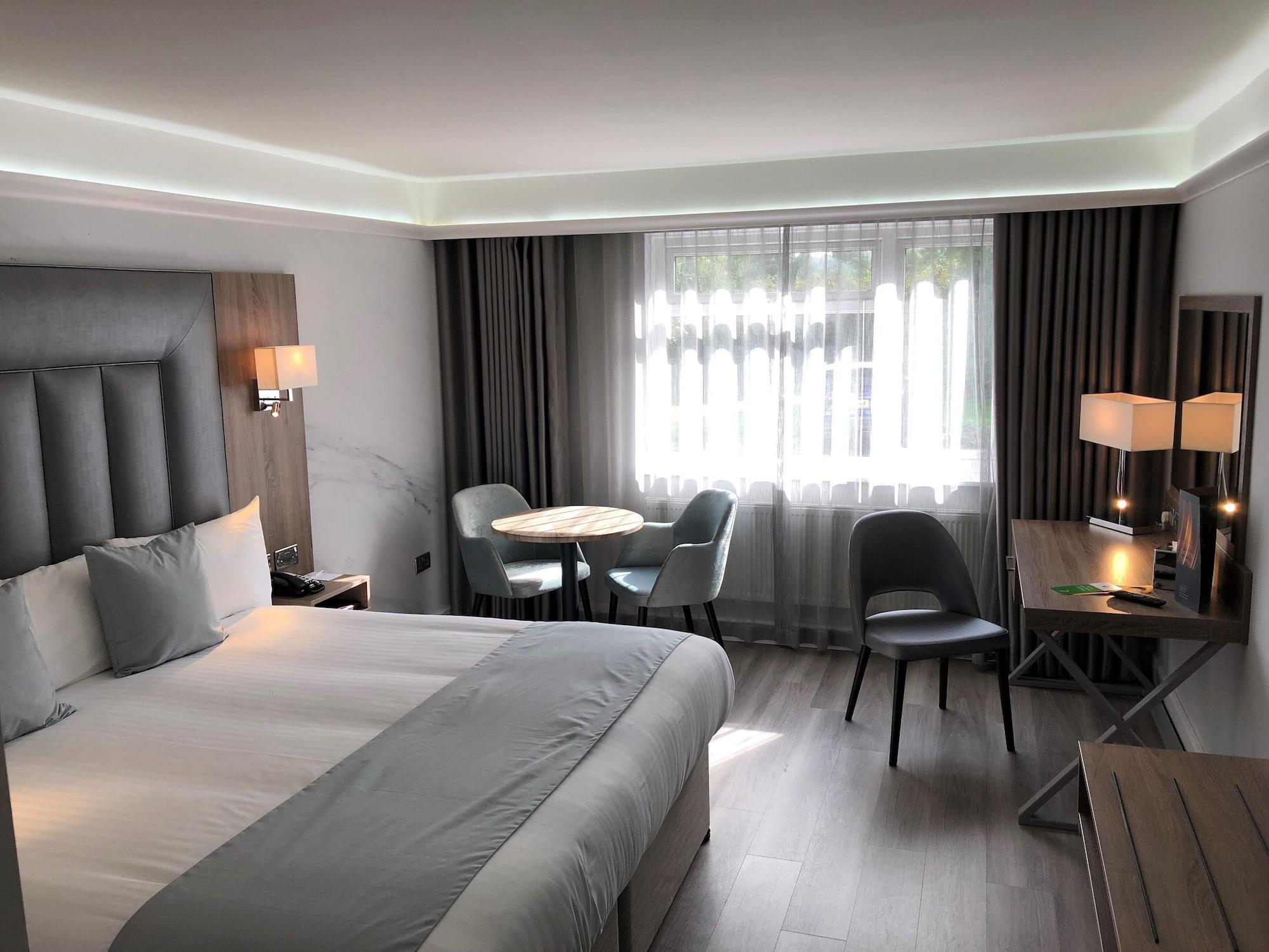 Best Western Premier Heronston Hotel & Spa Бридженд Екстериор снимка