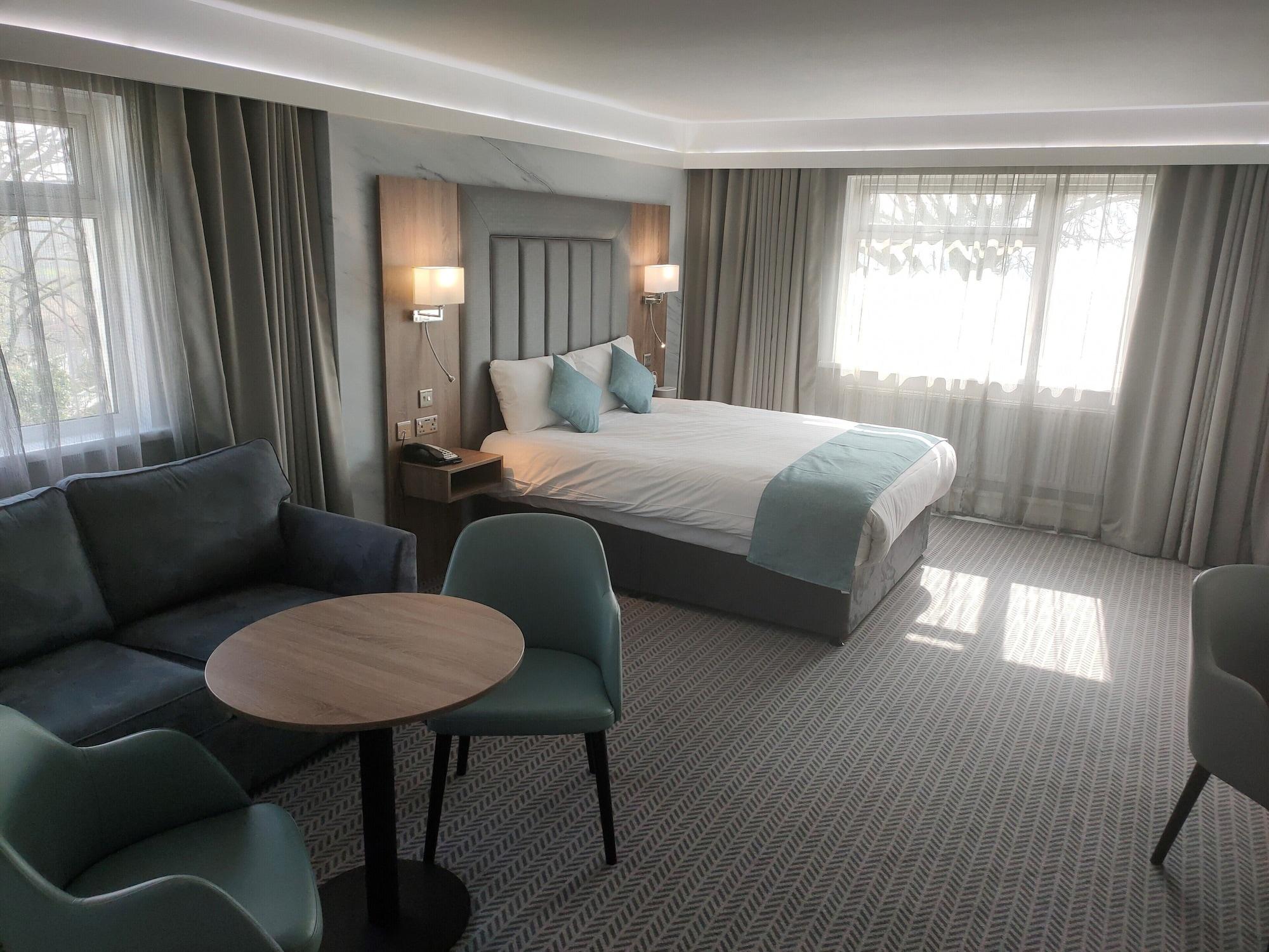 Best Western Premier Heronston Hotel & Spa Бридженд Екстериор снимка