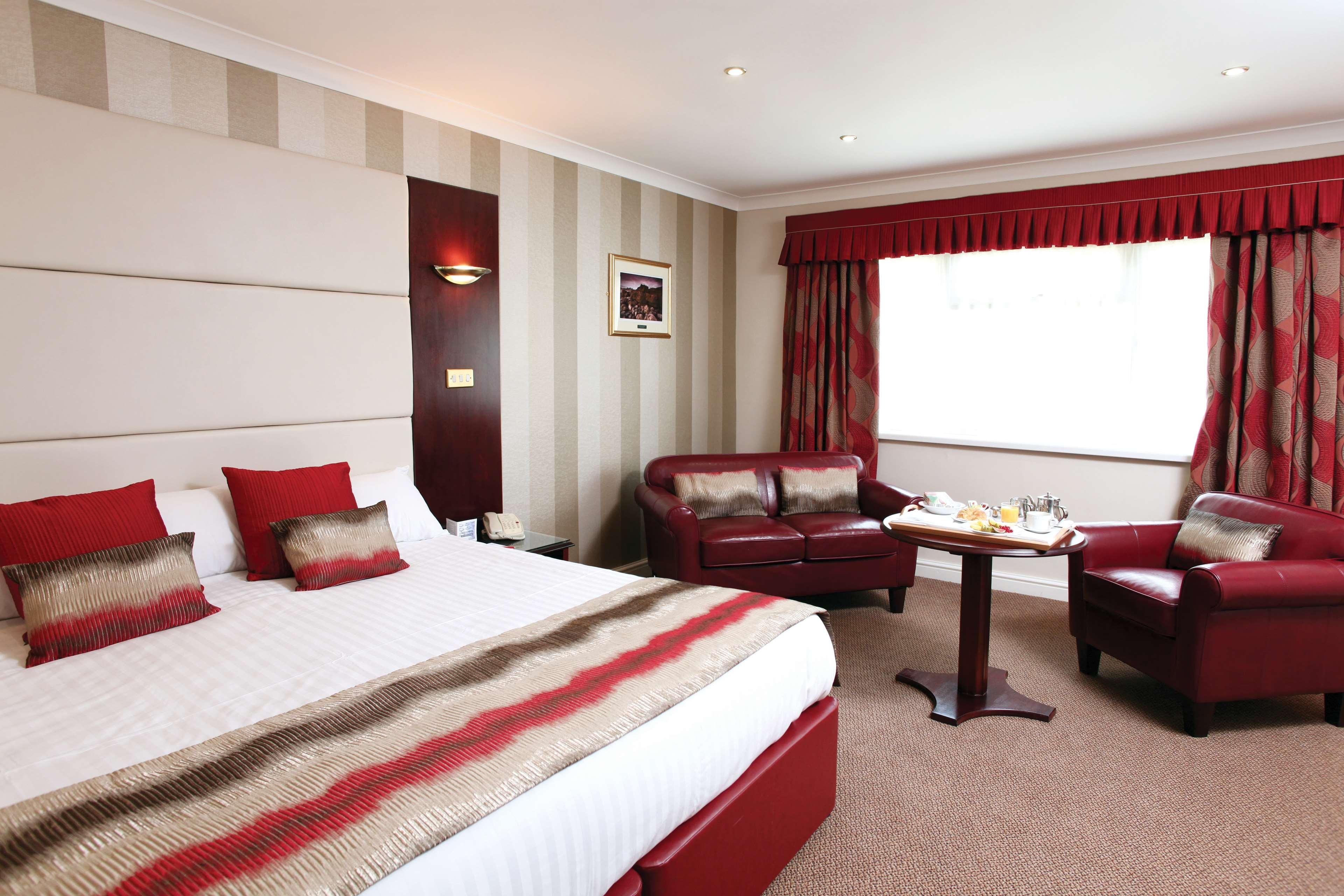 Best Western Premier Heronston Hotel & Spa Бридженд Екстериор снимка
