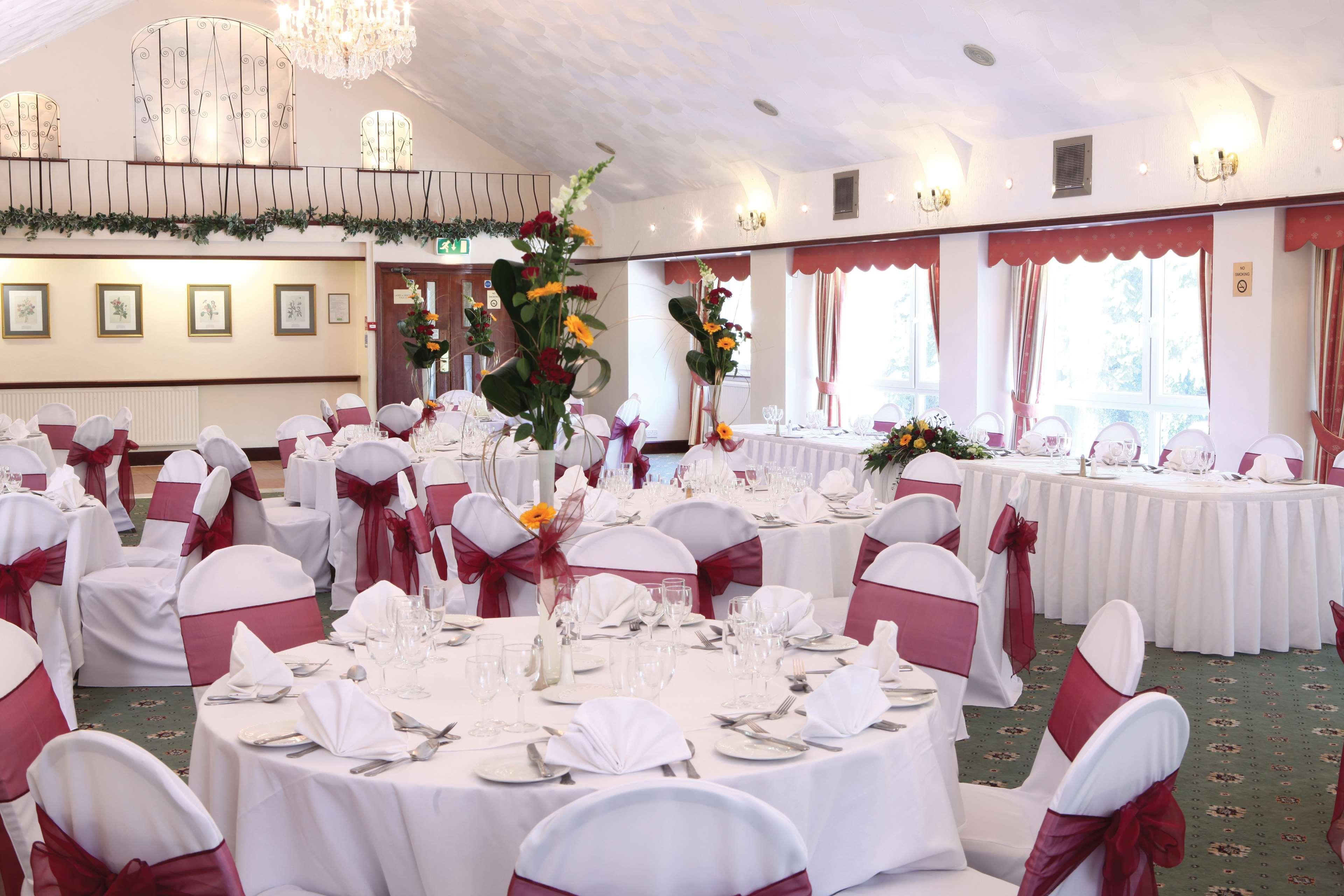 Best Western Premier Heronston Hotel & Spa Бридженд Екстериор снимка