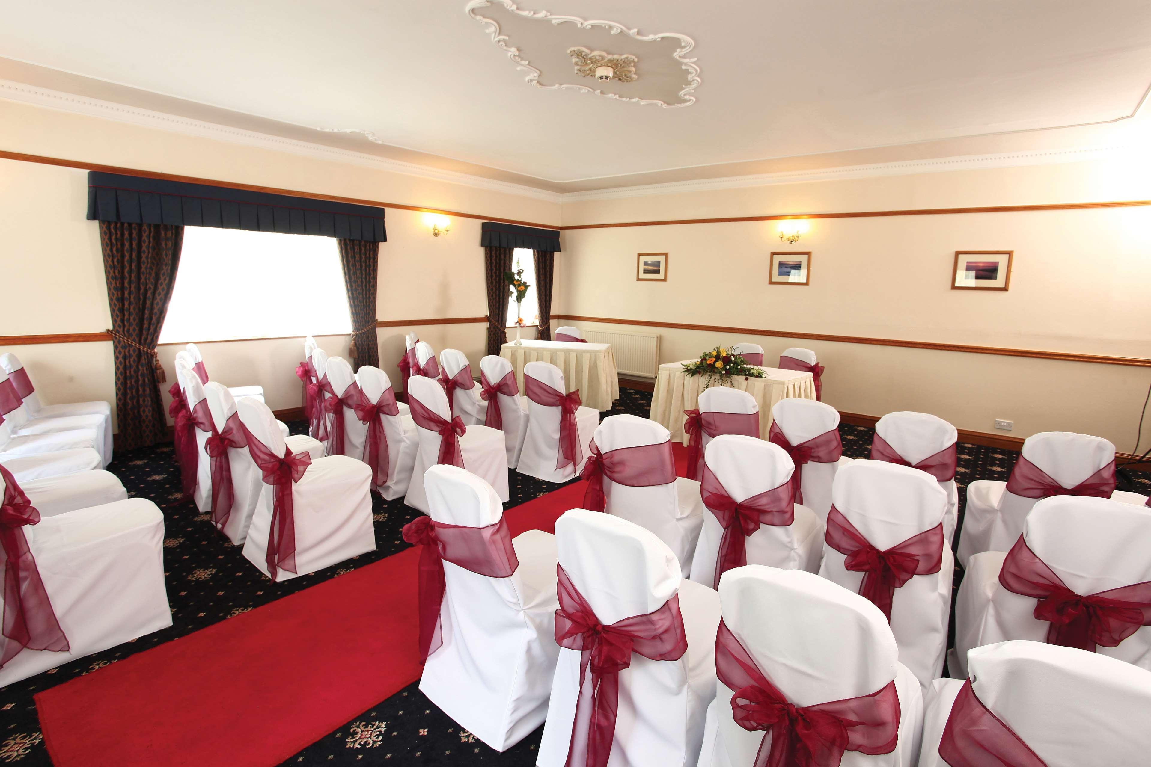 Best Western Premier Heronston Hotel & Spa Бридженд Екстериор снимка