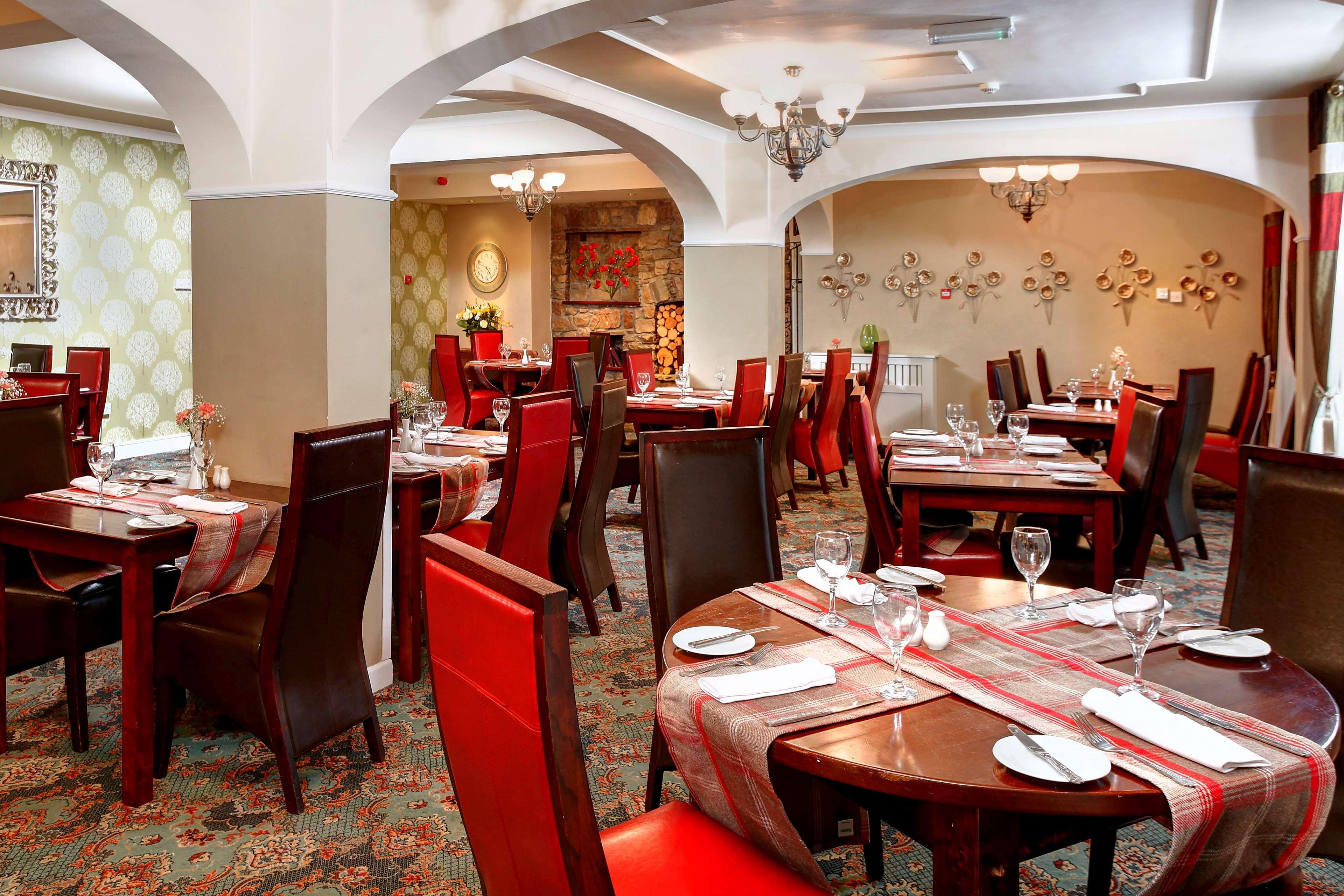 Best Western Premier Heronston Hotel & Spa Бридженд Екстериор снимка