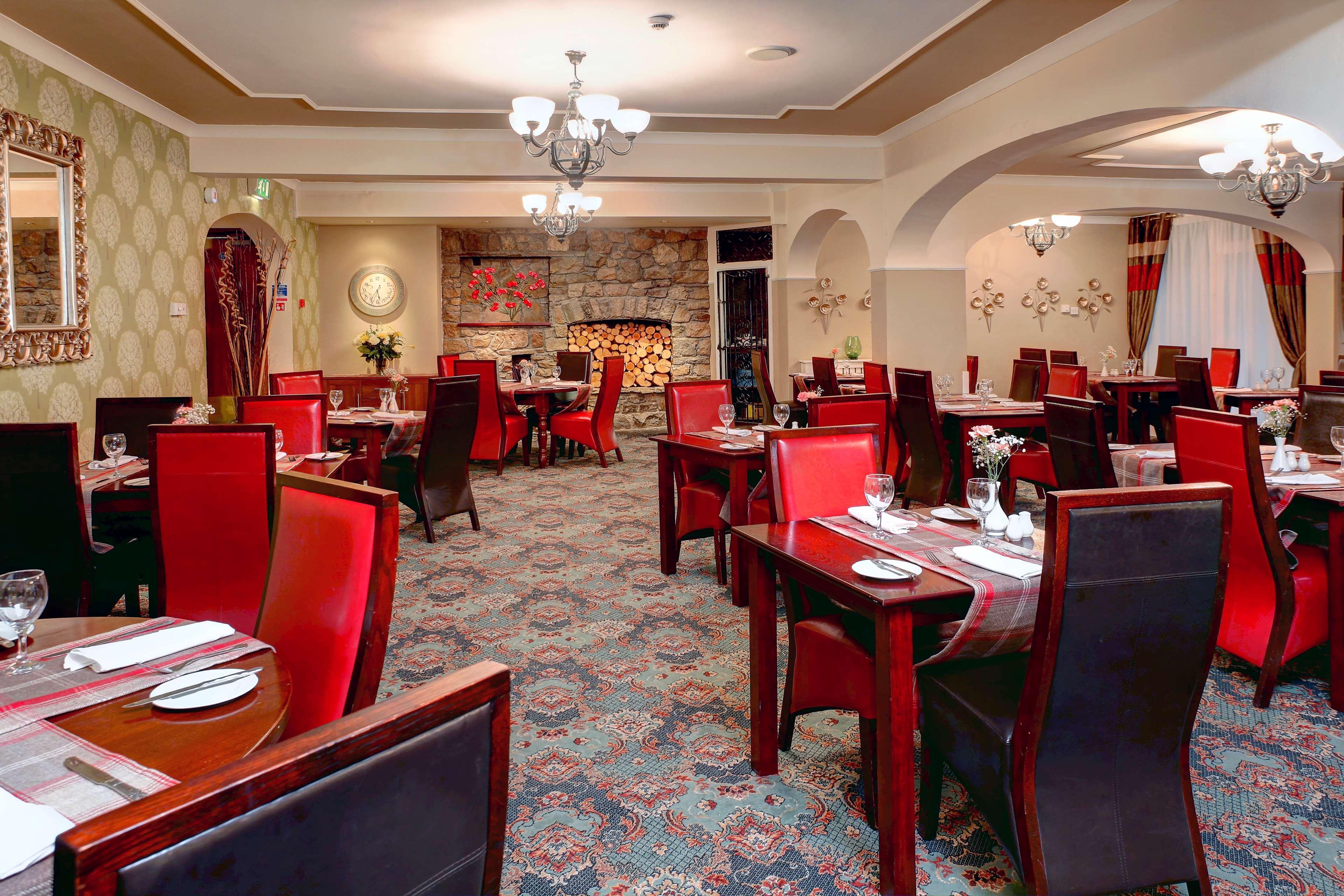 Best Western Premier Heronston Hotel & Spa Бридженд Екстериор снимка
