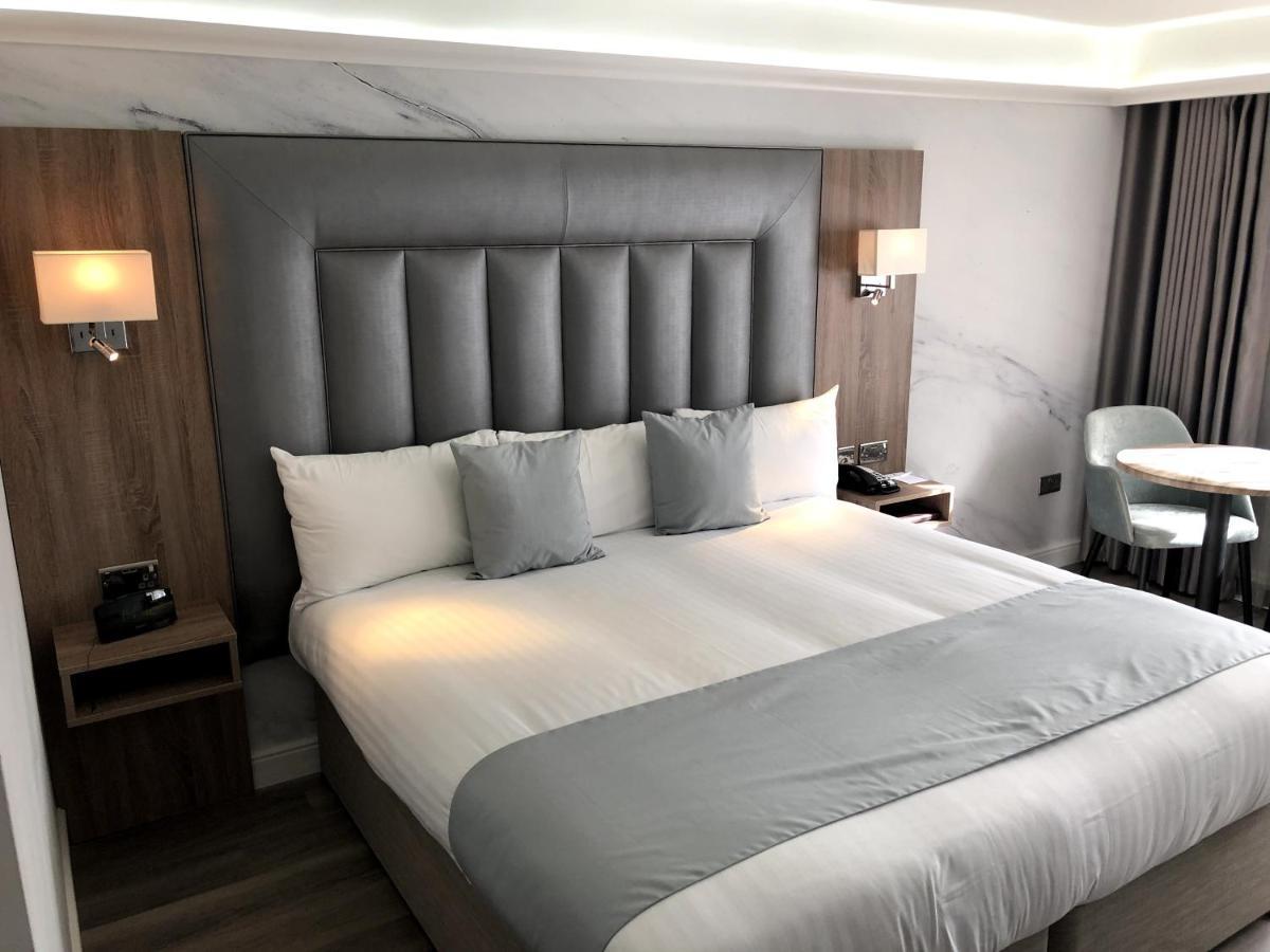 Best Western Premier Heronston Hotel & Spa Бридженд Екстериор снимка