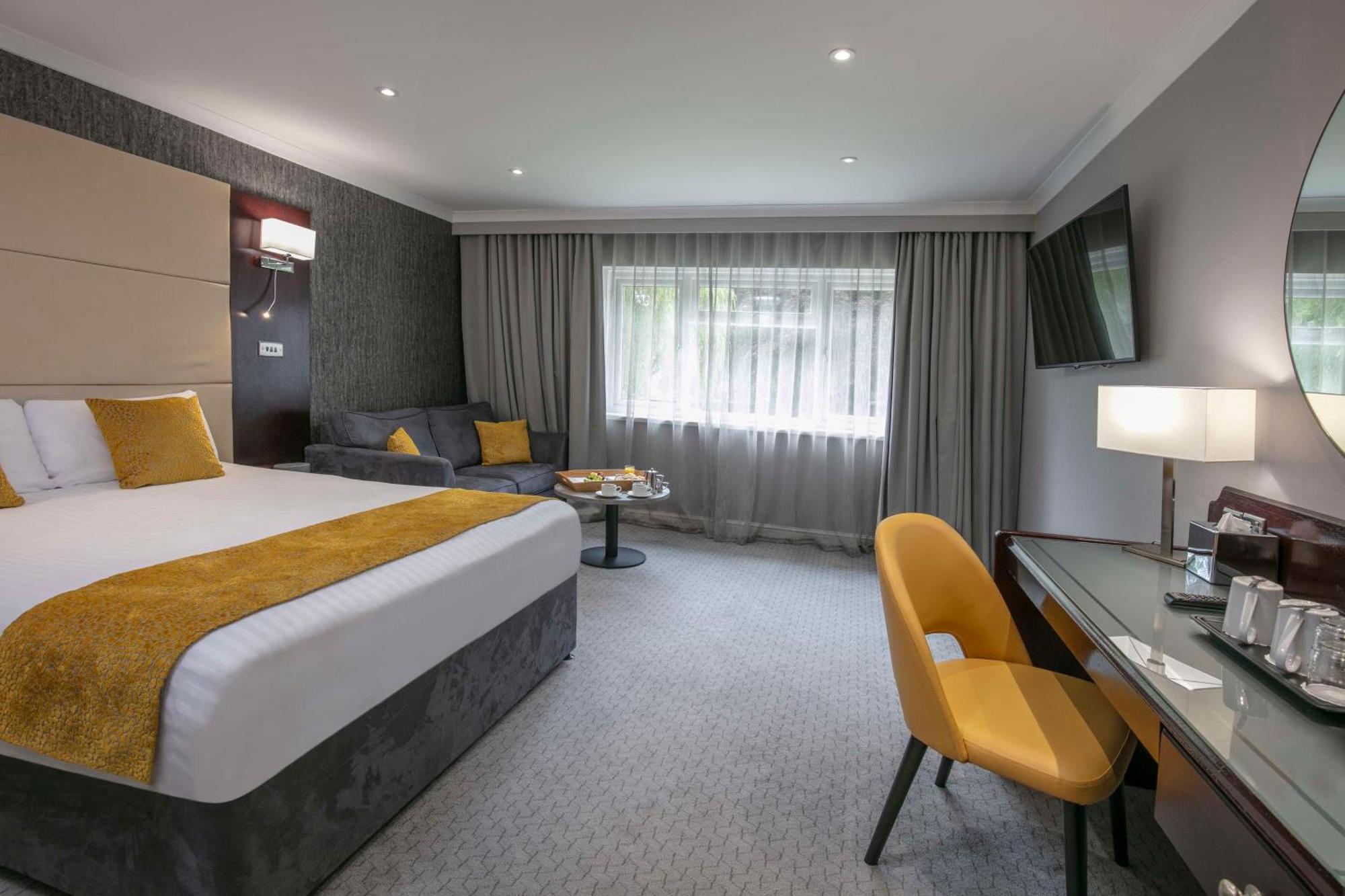 Best Western Premier Heronston Hotel & Spa Бридженд Екстериор снимка