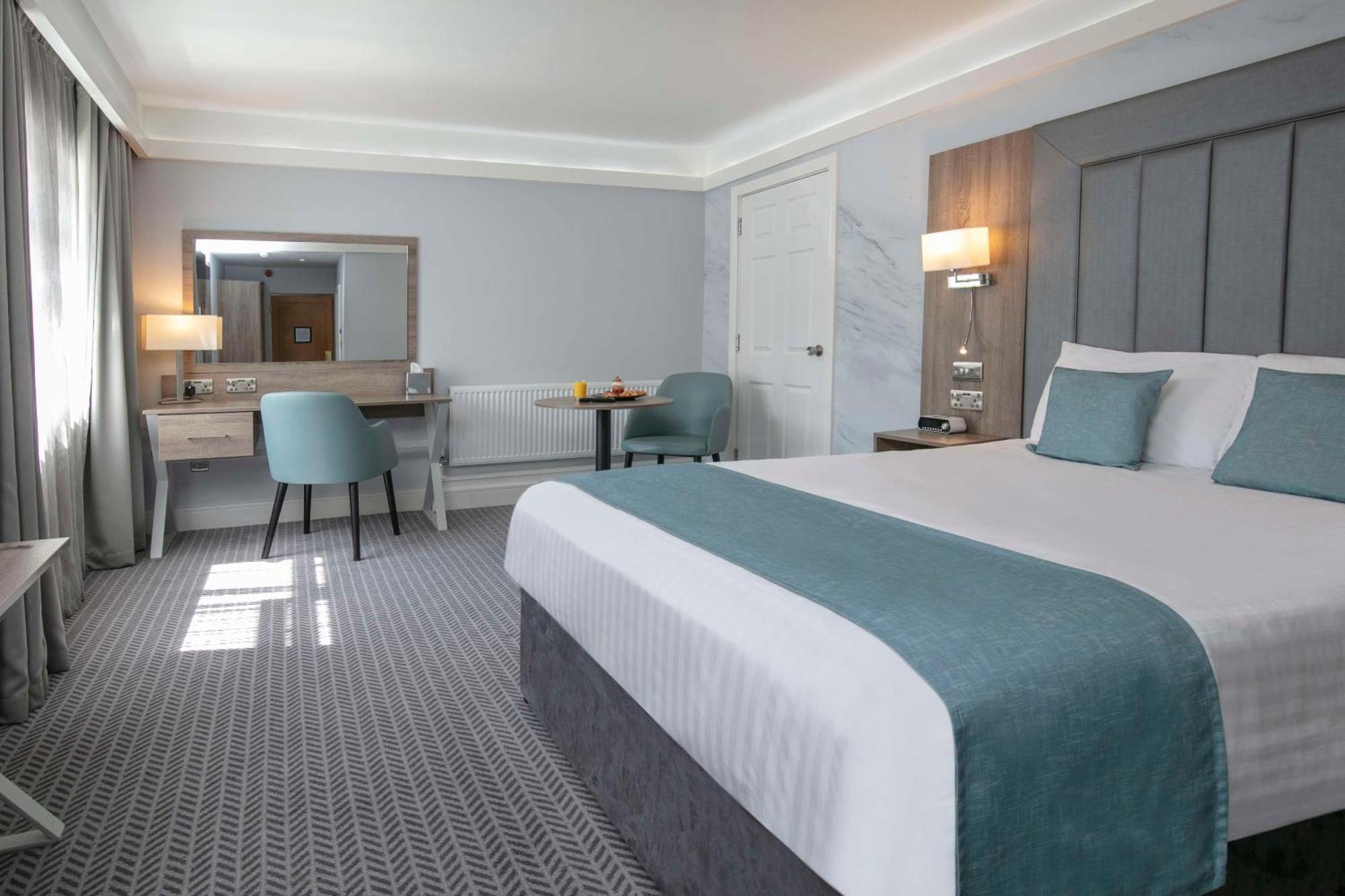 Best Western Premier Heronston Hotel & Spa Бридженд Екстериор снимка